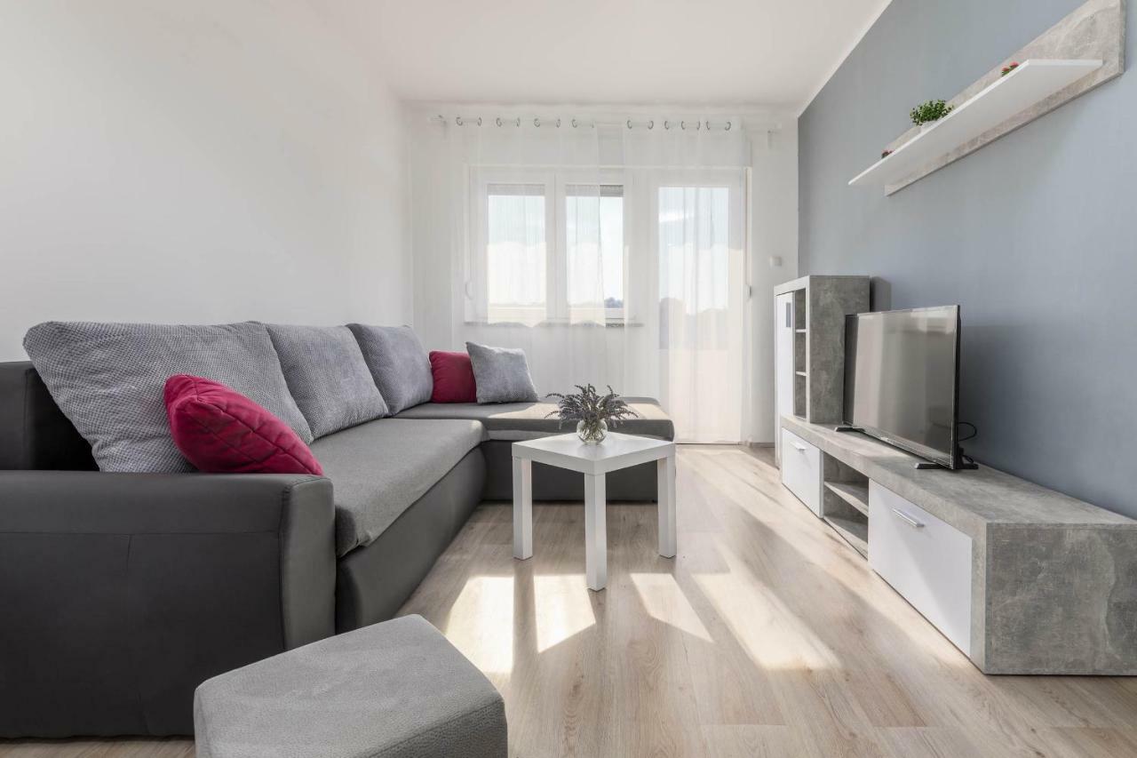 Apartment Sole Pula Extérieur photo